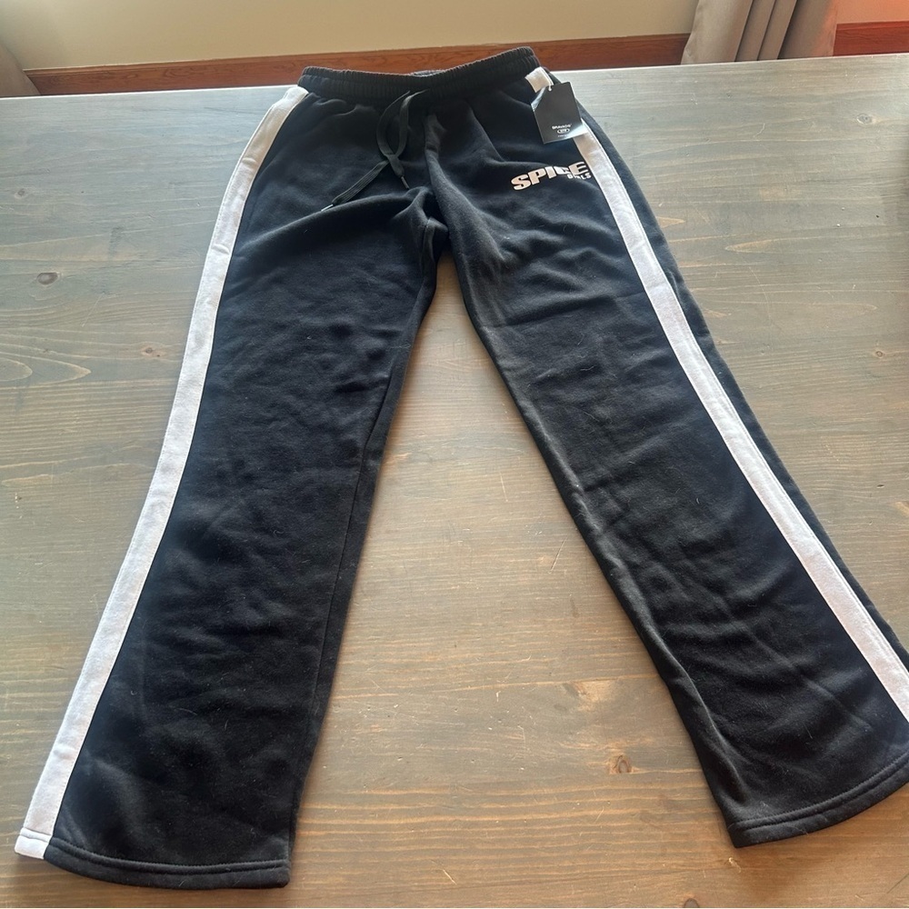 SPICE GIRL 🆕 BNWT sweatpants. Size xs, stretchy material. Spice girls logo